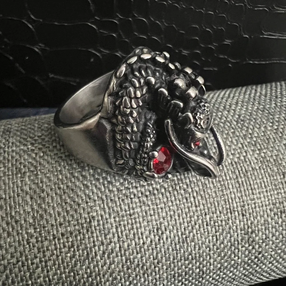 Silver Tone Dragon Head Ring Red Rhinestone Eyes Mens Size 10 Goth